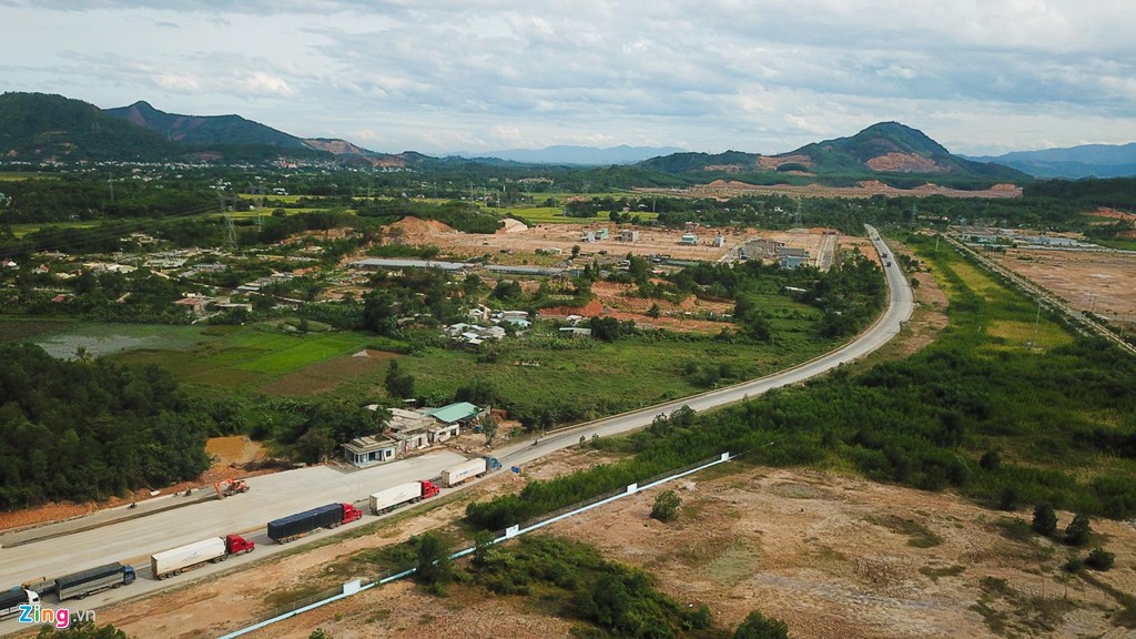 Cao tốc nửa tỉ USD nối Đà Nẵng, Huế mờ mịt ngày thông xe - Ảnh 4.