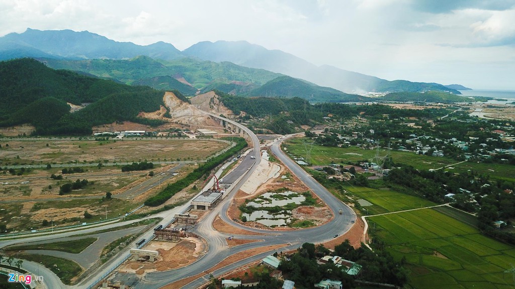 Cao tốc nửa tỉ USD nối Đà Nẵng, Huế mờ mịt ngày thông xe - Ảnh 7.