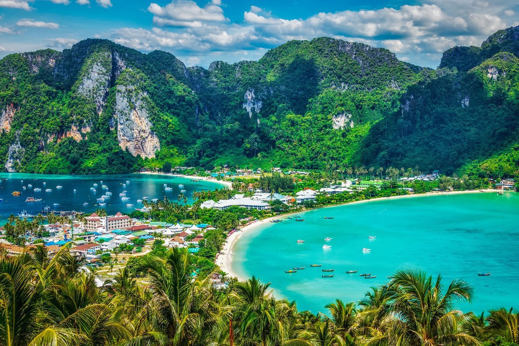 shutterstock_289362893 (1) shutterstock_289362893 (1)