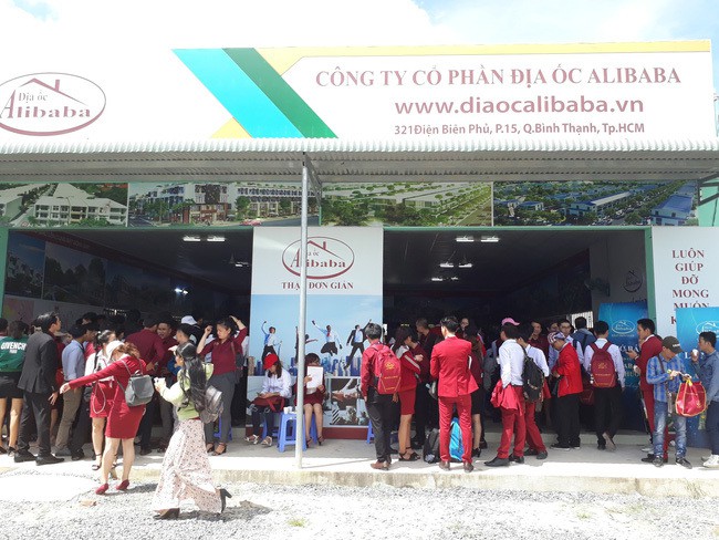 Sale Alibaba đã dụ cả bạn bè, người thân vào tròng như thế nào? - Ảnh 1. Sale Alibaba đã dụ cả bạn bè, người thân vào tròng như thế nào? - Ảnh 1.