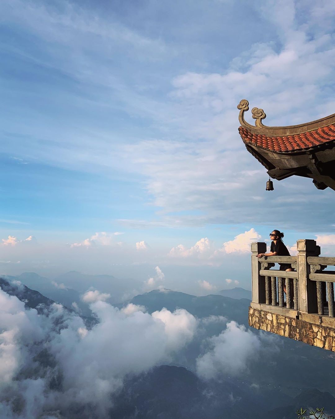 Ngỡ ngàng trước 7 điểm săn mây vạn người mê tại Sapa trong tháng 10 - Ảnh 2. Ngỡ ngàng trước 7 điểm săn mây vạn người mê tại Sapa trong tháng 10 - Ảnh 2.