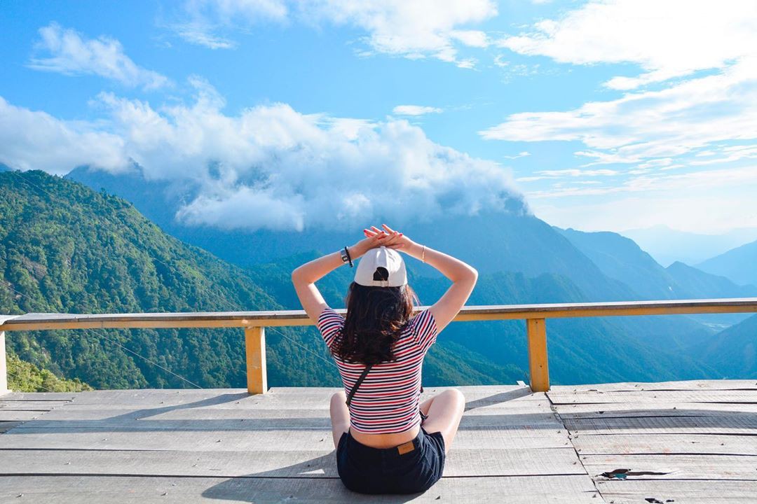 Ngỡ ngàng trước 7 điểm săn mây vạn người mê tại Sapa trong tháng 10 - Ảnh 4. Ngỡ ngàng trước 7 điểm săn mây vạn người mê tại Sapa trong tháng 10 - Ảnh 4.