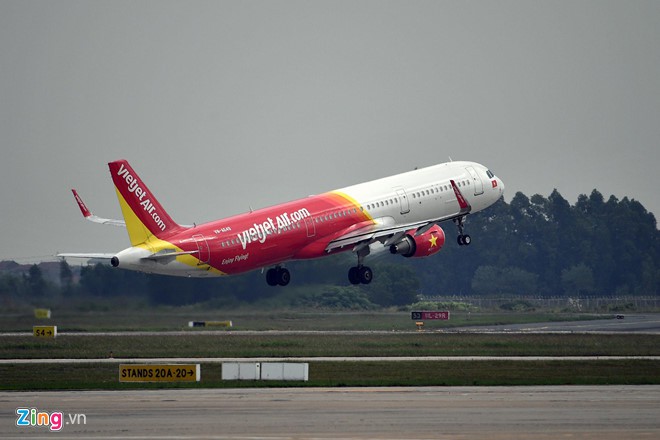 Bị phạt 8,5 triệu vì sờ đùi phụ nữ trên máy bay VietJet - Ảnh 1. Bị phạt 8,5 triệu vì sờ đùi phụ nữ trên máy bay VietJet - Ảnh 1.