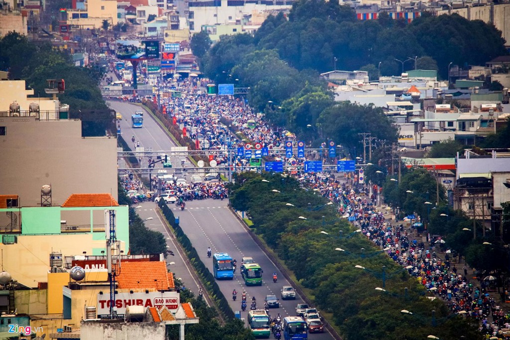 Đương đầu với thử thách kẹt xe ở cửa ngõ tây bắc TP HCM - Ảnh 5. Đương đầu với thử thách kẹt xe ở cửa ngõ tây bắc TP HCM - Ảnh 5.
