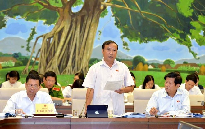 Đại biểu Quốc hội: 'Có nơi con em lãnh đạo ngồi hết nửa bếp ăn' - Ảnh 2. Đại biểu Quốc hội: 'Có nơi con em lãnh đạo ngồi hết nửa bếp ăn' - Ảnh 2.