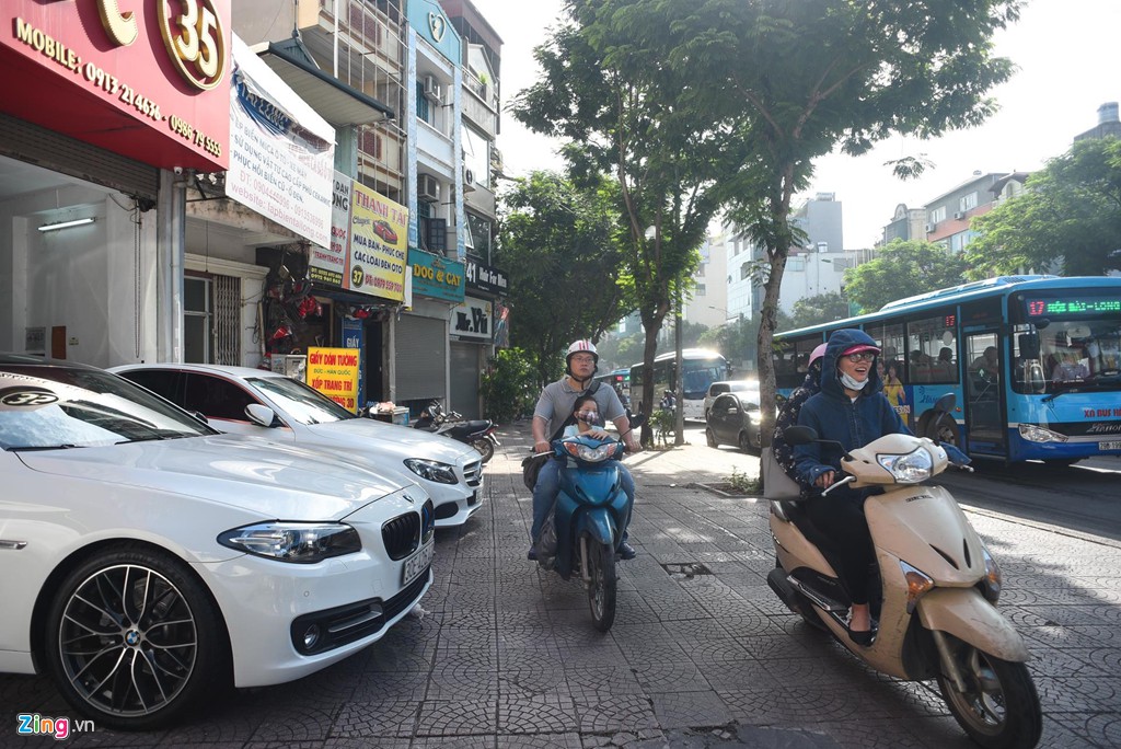Nhích từng mét vượt 'ải Chương Dương' vào trung tâm thành phố - Ảnh 8.