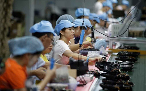 Tính khí của Trump 'thổi bay' 1% GDP toàn cầu - Ảnh 1.