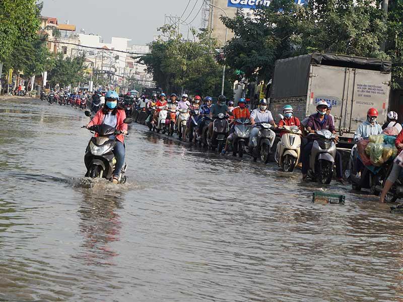 Tìm giải pháp chống ngập cho TP HCM - Ảnh 2. Tìm giải pháp chống ngập cho TP HCM - Ảnh 2.