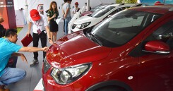 Cuộc đua giảm giá ôtô ngày càng quyết liệt