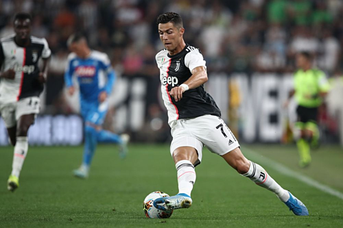 Nike chi 162 triệu euro thuê Cristiano Ronaldo quảng cáo - Ảnh 1. Nike chi 162 triệu euro thuê Cristiano Ronaldo quảng cáo - Ảnh 1.