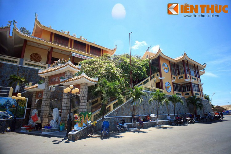 Bí mật bên trong những địa điểm linh thiêng bậc nhất Vũng Tàu - Ảnh 10. Bí mật bên trong những địa điểm linh thiêng bậc nhất Vũng Tàu - Ảnh 10.