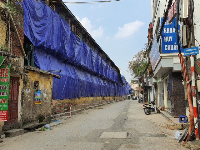Hàng quán đóng cửa sang nhượng, dân quanh Công ty Rạng Đông thi nhau bán nhà - Ảnh 9. Hàng quán đóng cửa sang nhượng, dân quanh Công ty Rạng Đông thi nhau bán nhà - Ảnh 9.