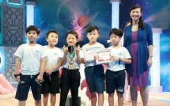 ‘Sếp nhí’ 7 tuổi gọi vốn 180 triệu đồng từ Shark Linh để bán nước ép trái cây góp tiền học làm phi công