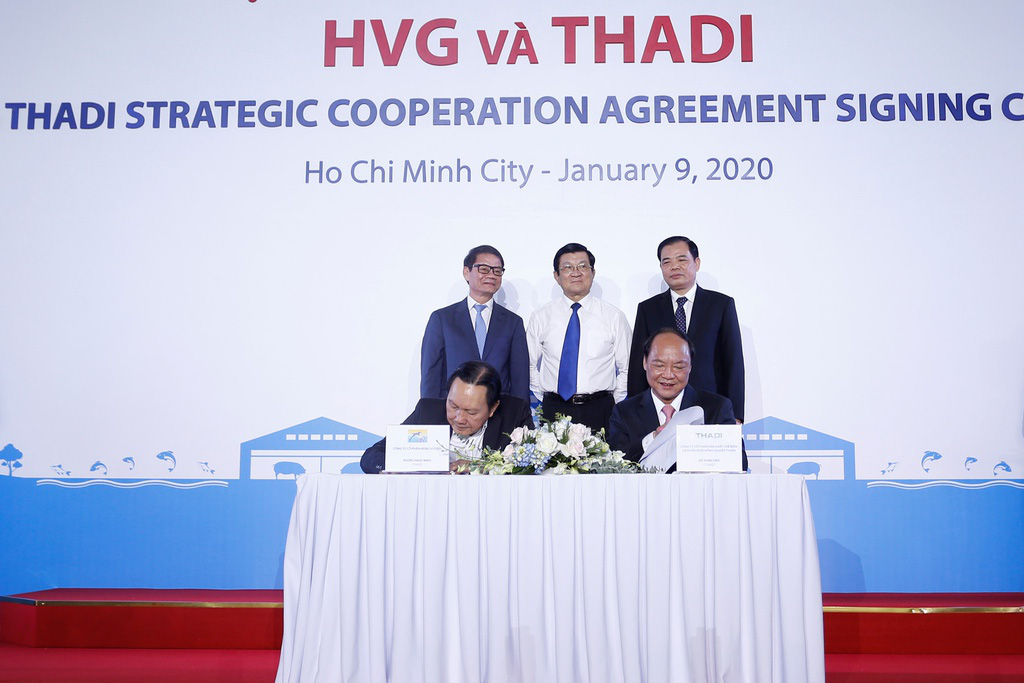 Vừa giải cứu, tỉ phú Trần Bá Dương đã chi 430 tỉ đồng trở thành cổ đông lớn của Thủy sản Hùng Vương - Ảnh 1. Vừa giải cứu, tỉ phú Trần Bá Dương đã chi 430 tỉ đồng trở thành cổ đông lớn của Thủy sản Hùng Vương - Ảnh 1.