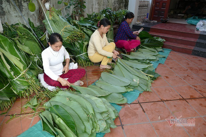 Làng sản xuất bánh chưng Hà Nội tất bật ngày cuối năm - Ảnh 11. Làng sản xuất bánh chưng Hà Nội tất bật ngày cuối năm - Ảnh 11.