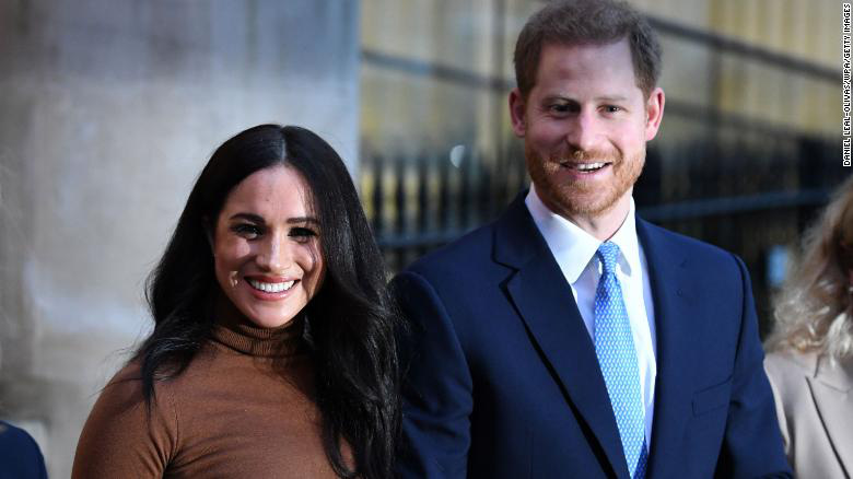 Harry và Meghan sẽ 'bán hàng qua mạng' để kiếm tiền sinh sống nếu 'exit' khỏi Hoàng gia Anh? - Ảnh 1. Harry và Meghan sẽ 'bán hàng qua mạng' để kiếm tiền sinh sống nếu 'exit' khỏi Hoàng gia Anh? - Ảnh 1.