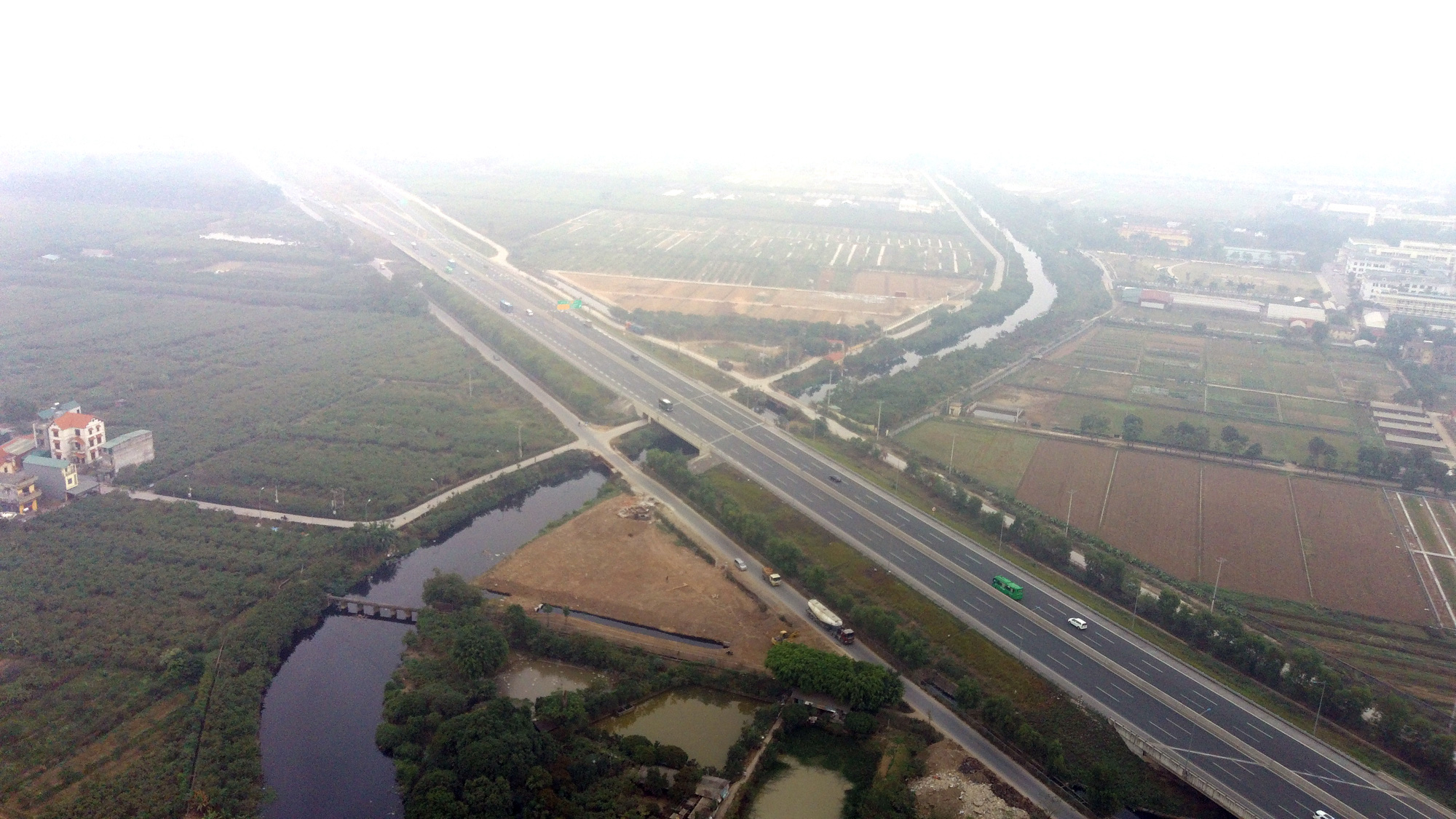 Làm cao tốc Bắc - Nam hay nâng cấp QL1A? - Ảnh 3.