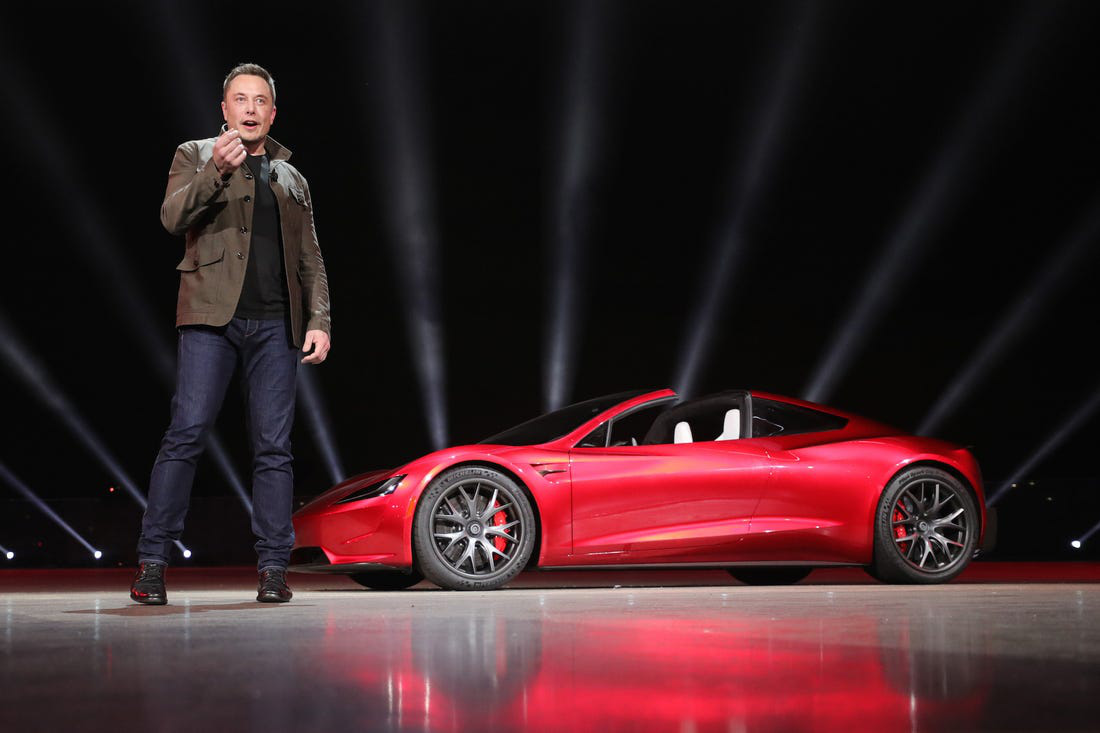Tesla trở thành nhà sản xuất ô tô giá trị nhất trong lịch sử của Mỹ - Ảnh 1. Tesla trở thành nhà sản xuất ô tô giá trị nhất trong lịch sử của Mỹ - Ảnh 1.