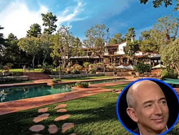 Jeff Bezos vừa bước sang tuổi 56: Cùng nhìn lại cuộc đời của người đàn ông giàu nhất thế giới - Ảnh 33. Jeff Bezos vừa bước sang tuổi 56: Cùng nhìn lại cuộc đời của người đàn ông giàu nhất thế giới - Ảnh 33.