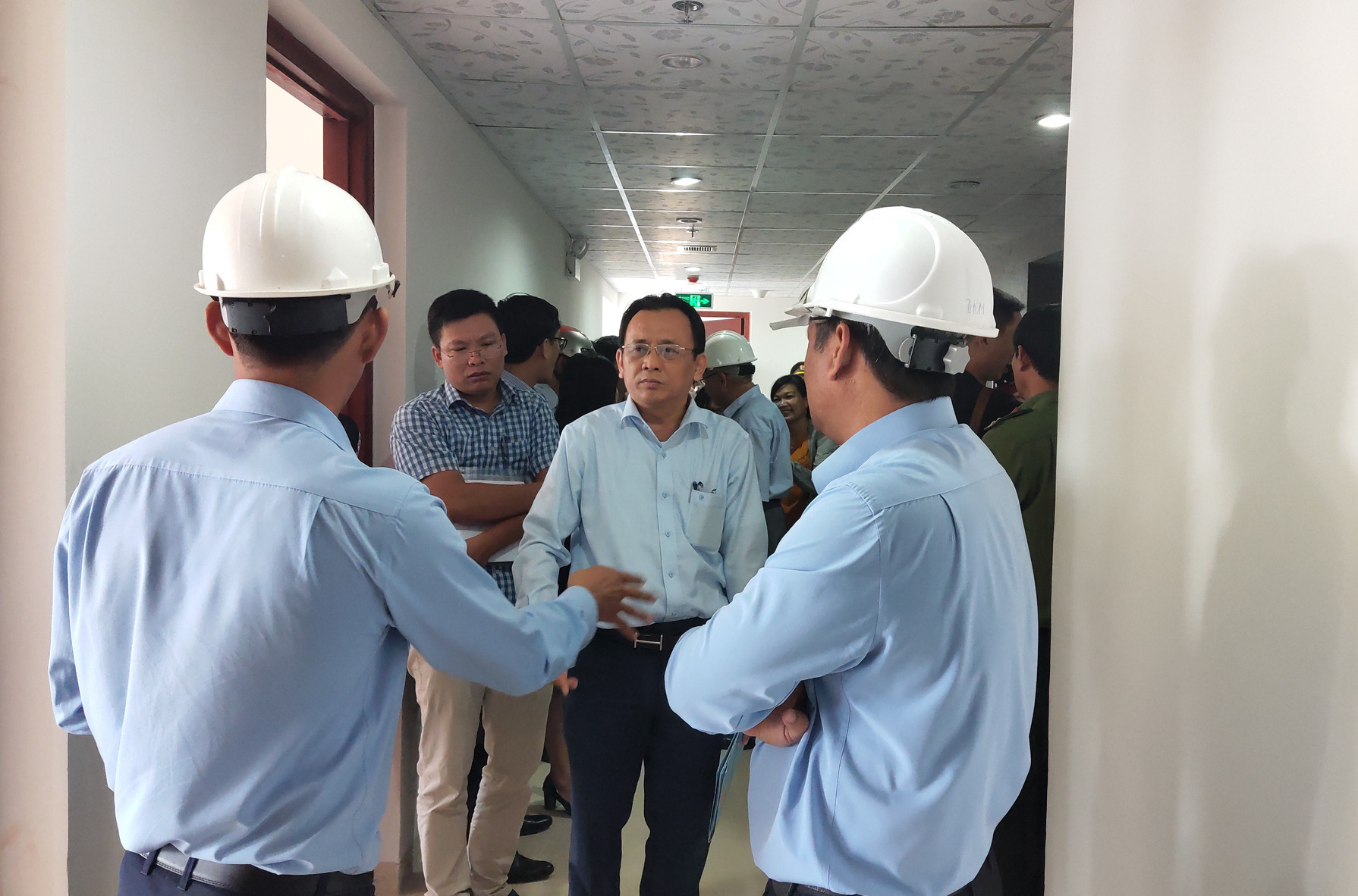 Khánh Hòa: Đề nghị Công ty Địa ốc Hoàng Quân sớm bàn giao nhà cho người dân - Ảnh 2. Khánh Hòa: Đề nghị Công ty Địa ốc Hoàng Quân sớm bàn giao nhà cho người dân - Ảnh 2.