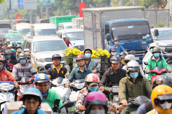 Giao thông khu vực sân bay Tân Sơn Nhất kẹt xe từ sáng tới khuya