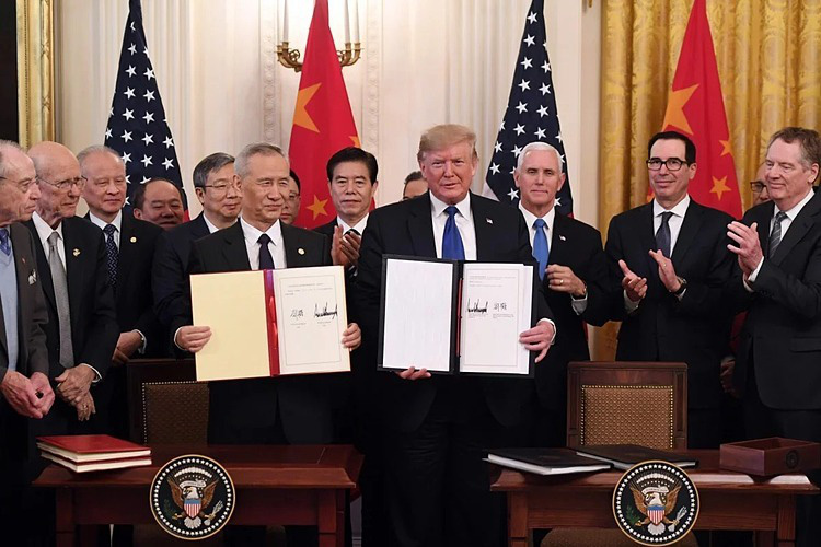 Tổng thống Trump: Sự thịnh vượng của Mỹ là không thể phủ nhận, vô tiền khoáng hậu và không thể so sánh - Ảnh 2. Tổng thống Trump: Sự thịnh vượng của Mỹ là không thể phủ nhận, vô tiền khoáng hậu và không thể so sánh - Ảnh 2.