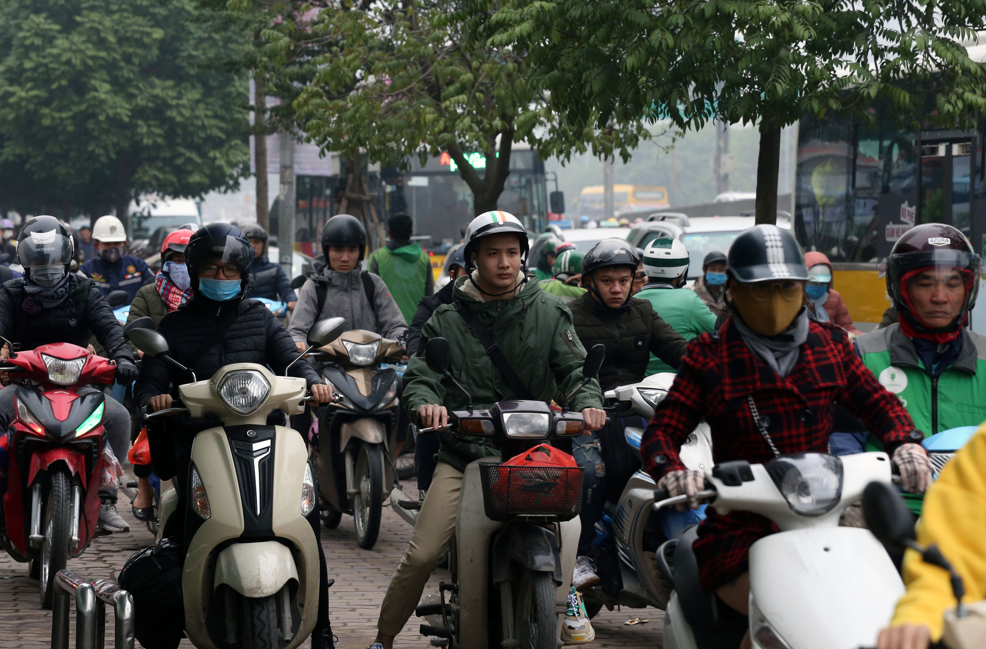 Hà Nội: Nút giao gần bến xe Mỹ Đình ùn tắc tứ bề - Ảnh 4.