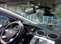 Taxi phải lắp camera ghi hình lái xe và cửa lên xuống