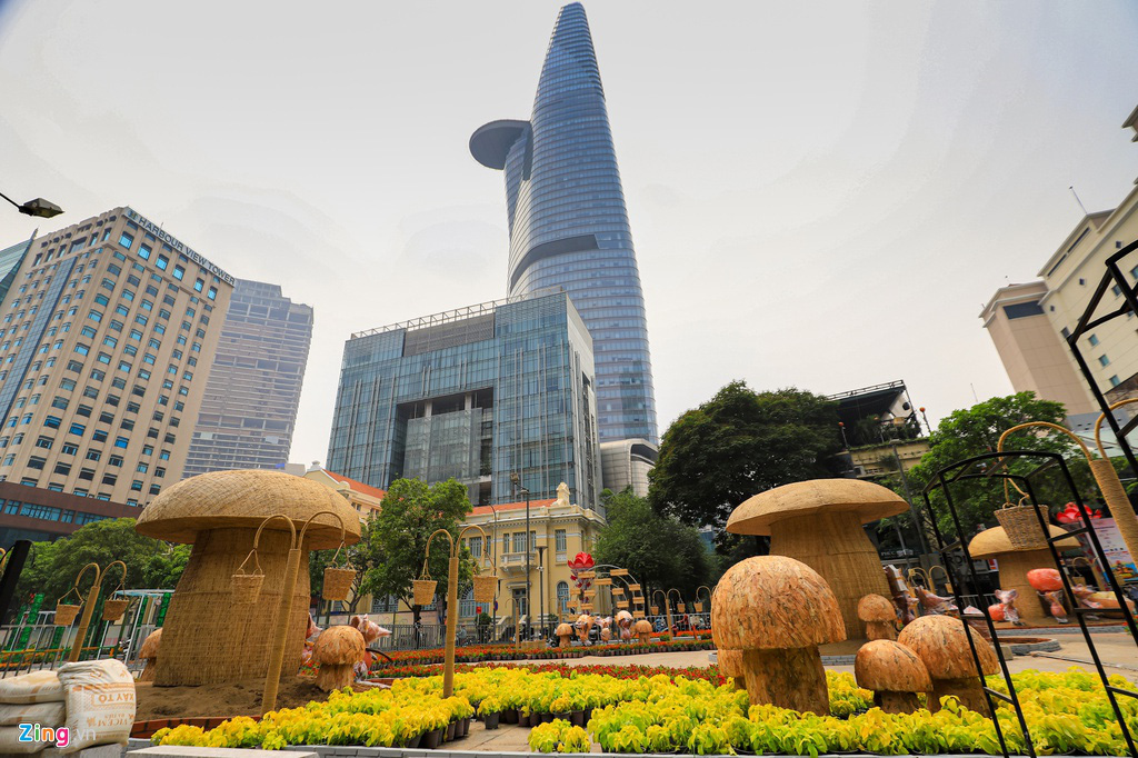 Đường hoa Nguyễn Huệ rực rỡ sắc màu trước giờ khai mạc - Ảnh 5. Đường hoa Nguyễn Huệ rực rỡ sắc màu trước giờ khai mạc - Ảnh 5.