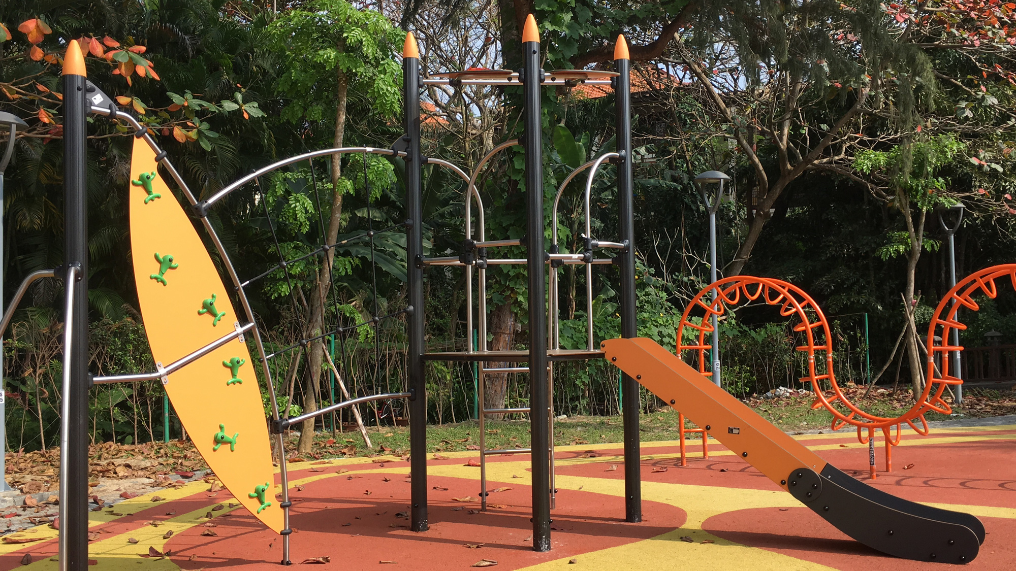 Cận cảnh 3 lối xuống biển mới ở Đà Nẵng được bàn giao trước Tết Canh Tý cho người dân thụ hưởng - Ảnh 6. Cận cảnh 3 lối xuống biển mới ở Đà Nẵng được bàn giao trước Tết Canh Tý cho người dân thụ hưởng - Ảnh 6.