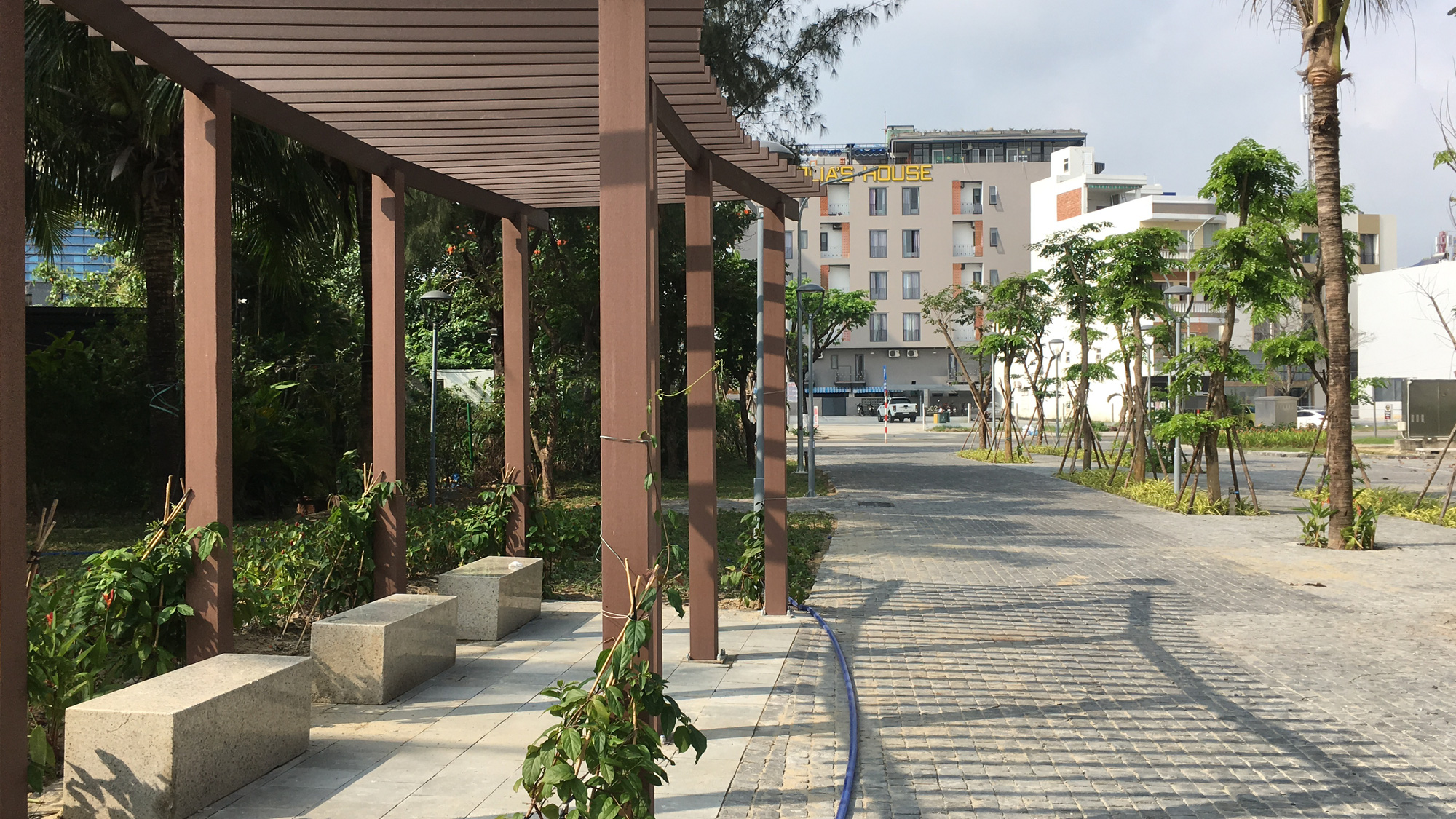 Cận cảnh 3 lối xuống biển mới ở Đà Nẵng được bàn giao trước Tết Canh Tý cho người dân thụ hưởng - Ảnh 5. Cận cảnh 3 lối xuống biển mới ở Đà Nẵng được bàn giao trước Tết Canh Tý cho người dân thụ hưởng - Ảnh 5.