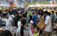 Siêu thị, cửa hàng tiện lợi mở cửa bán luôn mùng 1 Tết Canh Tí, thịt heo trong tuần này sẽ giảm giá