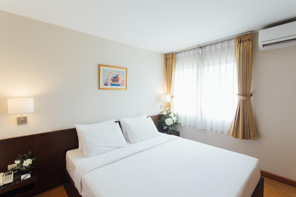 So sánh tour du lịch TP HCM - Thái Lan kết hợp cổ vũ U23 Việt Nam trong trận Việt Nam - UAE - Ảnh 7. So sánh tour du lịch TP HCM - Thái Lan kết hợp cổ vũ U23 Việt Nam trong trận Việt Nam - UAE - Ảnh 7.