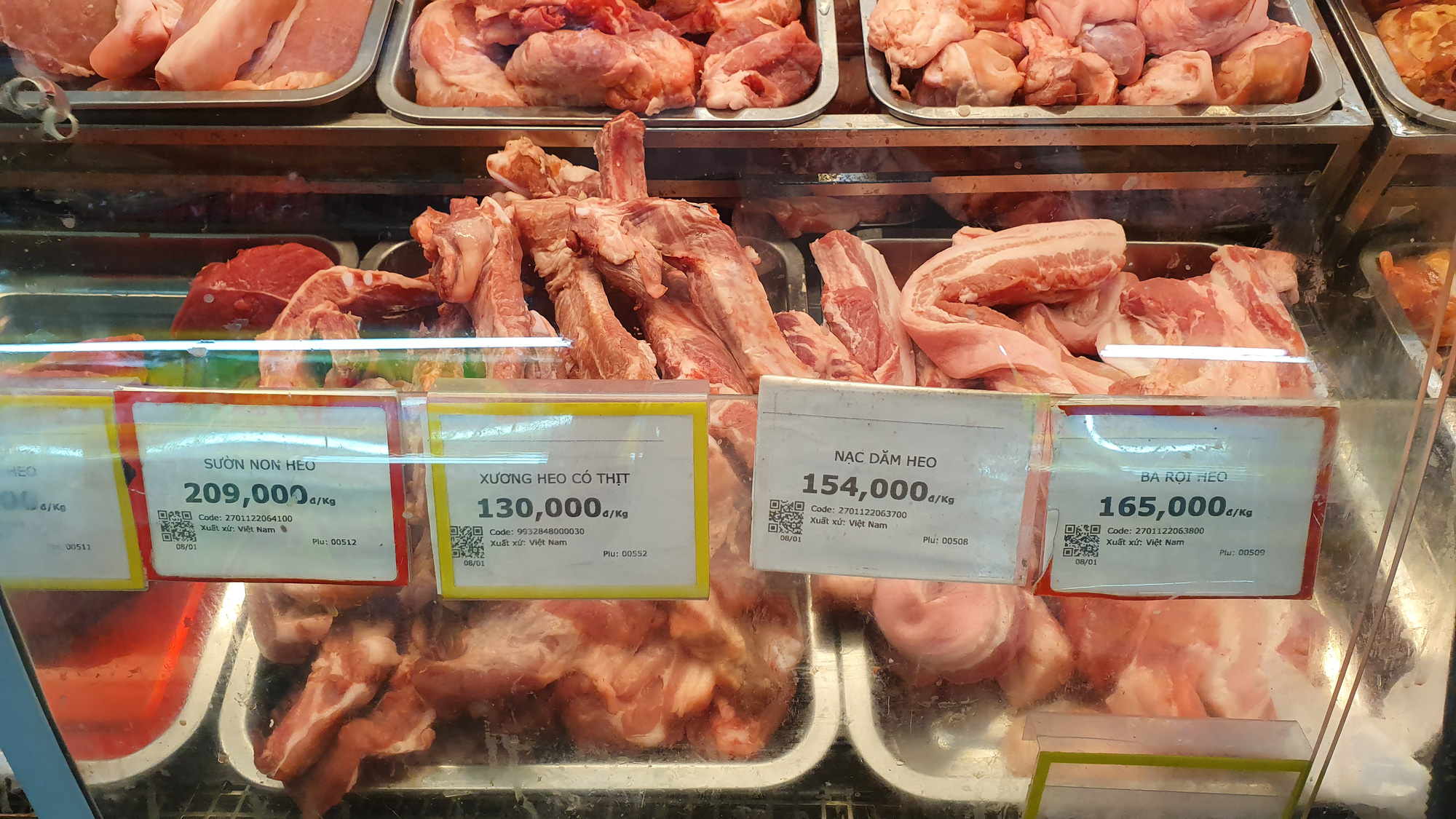 Thịt heo giảm đến 20.000 đồng/kg, Thủ tướng nhấn mạnh chuẩn bị Tết không chỉ là bề nổi - Ảnh 1. Thịt heo giảm đến 20.000 đồng/kg, Thủ tướng nhấn mạnh chuẩn bị Tết không chỉ là bề nổi - Ảnh 1.