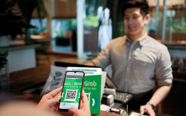 Ngân hàng Nhà nước khuyến khích người dân thanh toán không dùng tiền mặt để giảm tải ATM dịp Tết - Ảnh 2. Ngân hàng Nhà nước khuyến khích người dân thanh toán không dùng tiền mặt để giảm tải ATM dịp Tết - Ảnh 2.