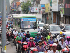 Các số điện thoại người dân cần nhớ mỗi khi ra đường