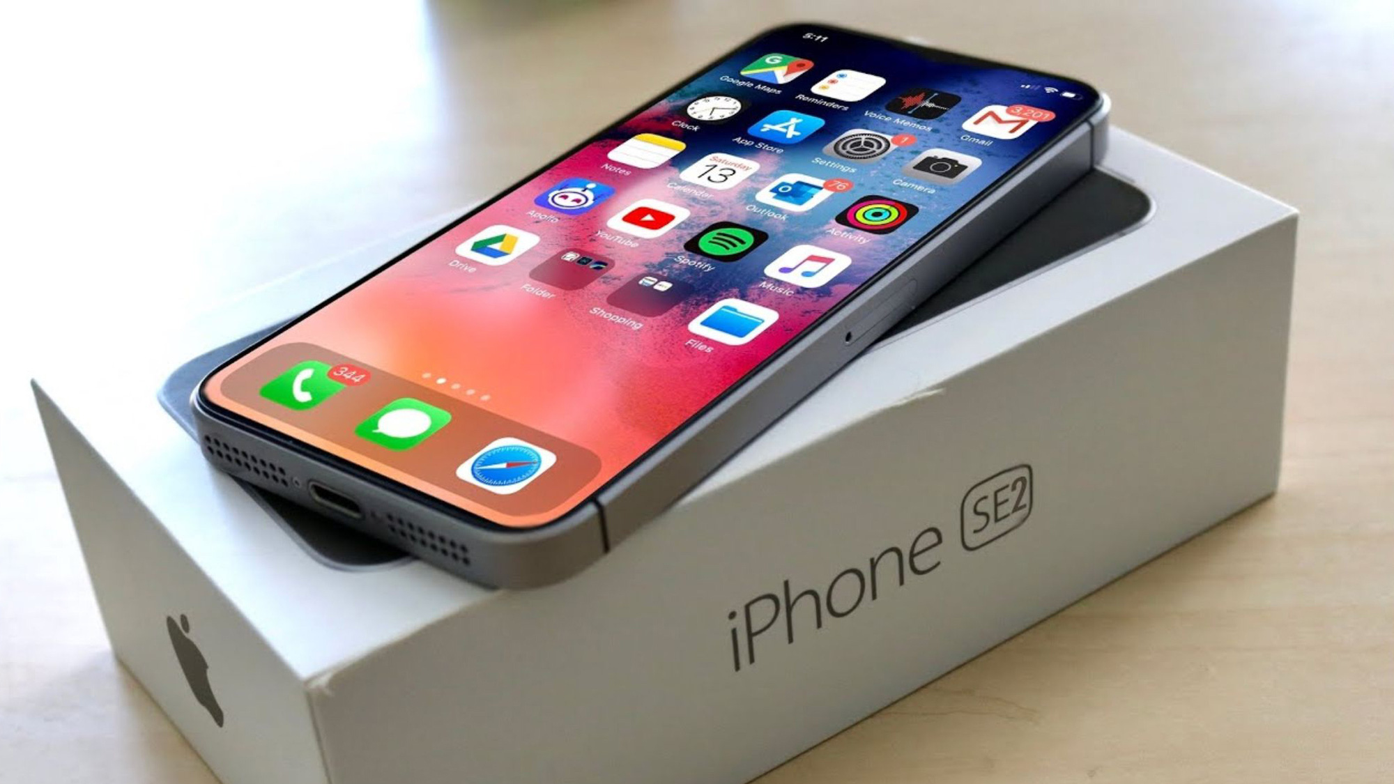 iPhone SE 2 bắt đầu sản xuất vào tháng 2, sẽ ra mắt đúng thời điểm - Ảnh 2. iPhone SE 2 bắt đầu sản xuất vào tháng 2, sẽ ra mắt đúng thời điểm - Ảnh 2.