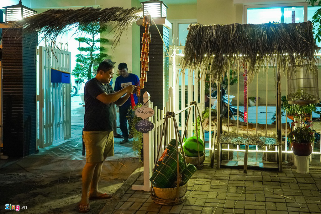 Cảnh trang hoàng đón Tết tại phố nhà giàu TP HCM - Ảnh 7. Cảnh trang hoàng đón Tết tại phố nhà giàu TP HCM - Ảnh 7.