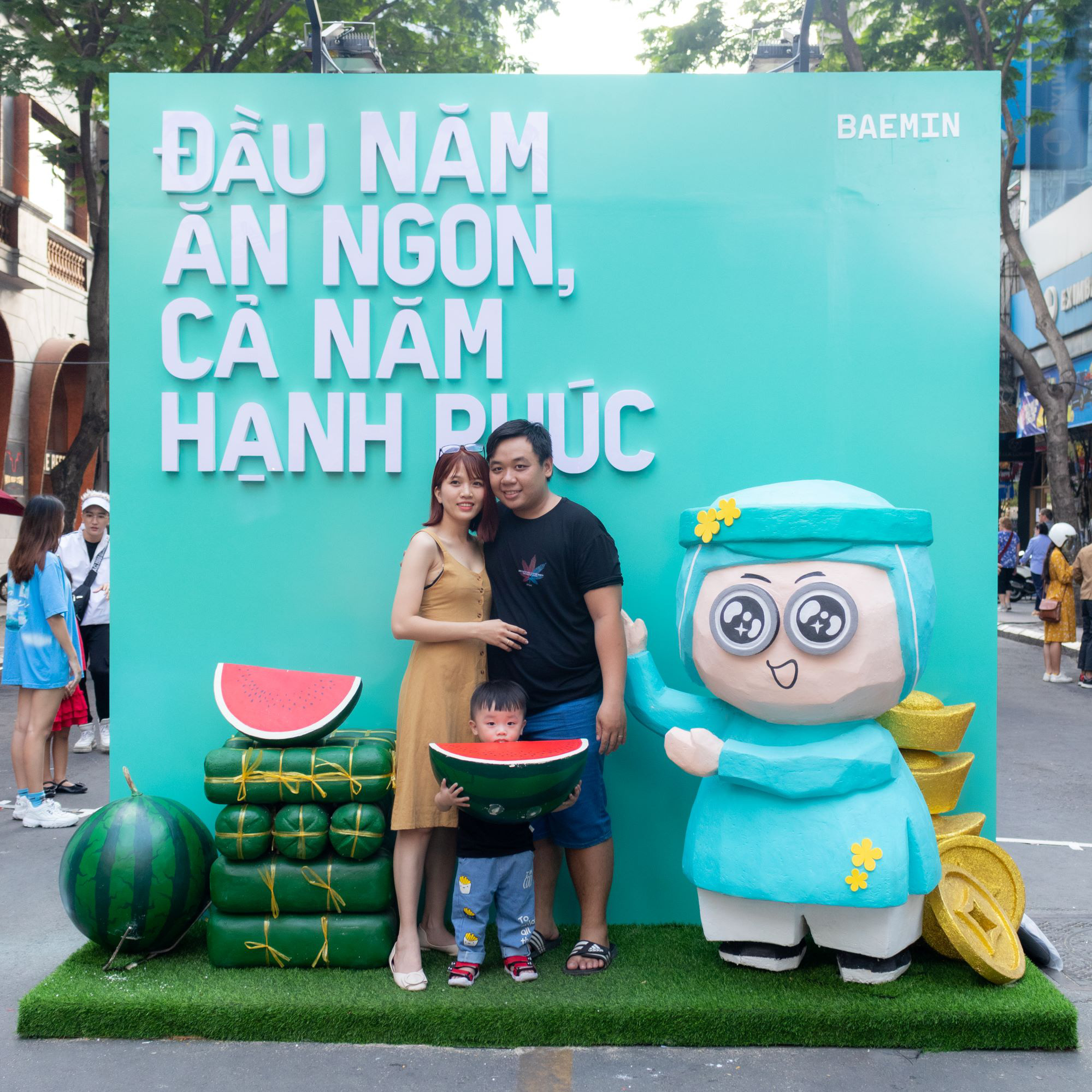 Đường sách đậm chất Tết không thể bỏ qua khi du xuân Sài Thành - Ảnh 8. Đường sách đậm chất Tết không thể bỏ qua khi du xuân Sài Thành - Ảnh 8.