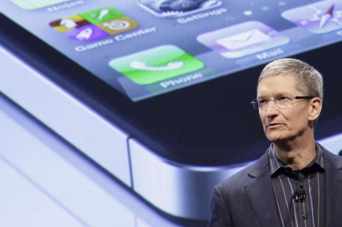 CEO Apple Tim Cook: Người hùng hay kẻ tội đồ? - Ảnh 6. CEO Apple Tim Cook: Người hùng hay kẻ tội đồ? - Ảnh 6.