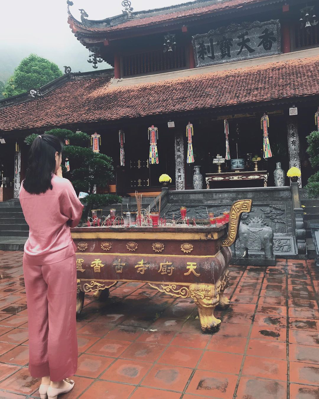 Những điều cần biết khi đi lễ hội chùa Hương - Ảnh 2.
