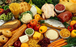 Giá cả thị trường hôm nay 26/1: Là siêu thị duy nhất mở cửa ngày Tết, AEON Mall miệt mài khuyến mãi
