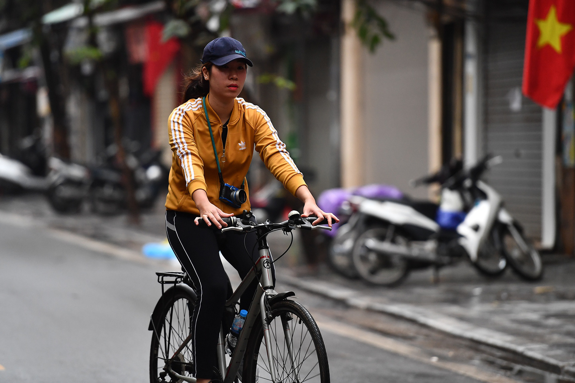 Nguoi Ha Noi hoat dong nhu ngay thuong ngay sang mung 1 Tet hinh anh 32 a6_zing7.jpg Nguoi Ha Noi hoat dong nhu ngay thuong ngay sang mung 1 Tet hinh anh 32 a6_zing7.jpg