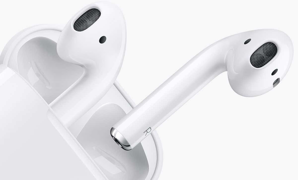 Tai nghe Airpod fake từ Trung Quốc gây nguy hiểm cho người dùng - Ảnh 2.