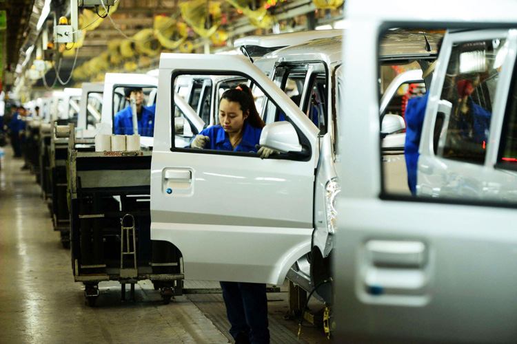 Nhiều doanh nghiệp toàn cầu sơ tán khỏi Trung Quốc - Ảnh 1. Nhiều doanh nghiệp toàn cầu sơ tán khỏi Trung Quốc - Ảnh 1.