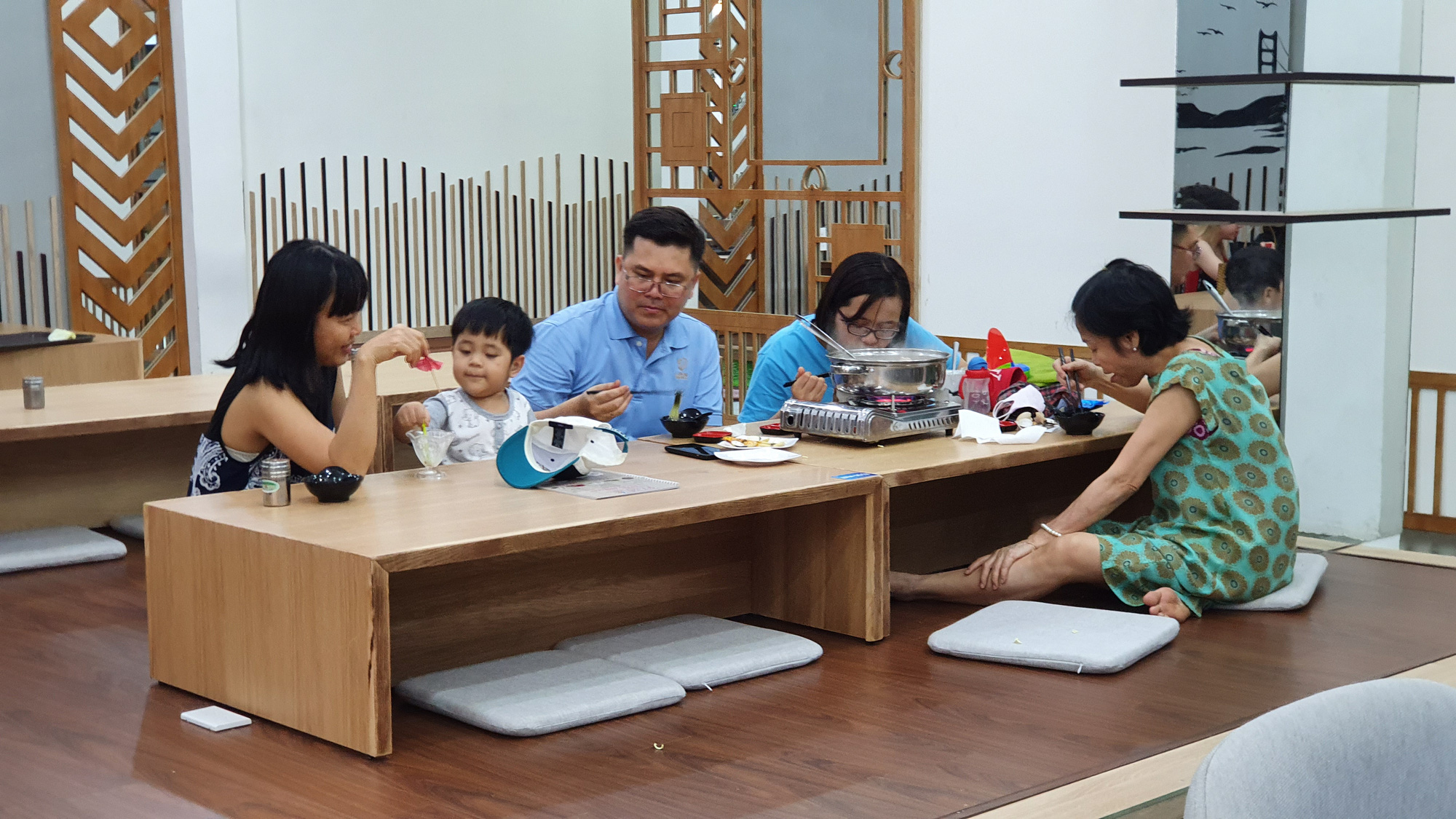 Quán lẩu giúp khách hàng thoát ế tại TP HCM với giá chỉ hơn 100.000 đồng - Ảnh 11. Quán lẩu giúp khách hàng thoát ế tại TP HCM với giá chỉ hơn 100.000 đồng - Ảnh 11.