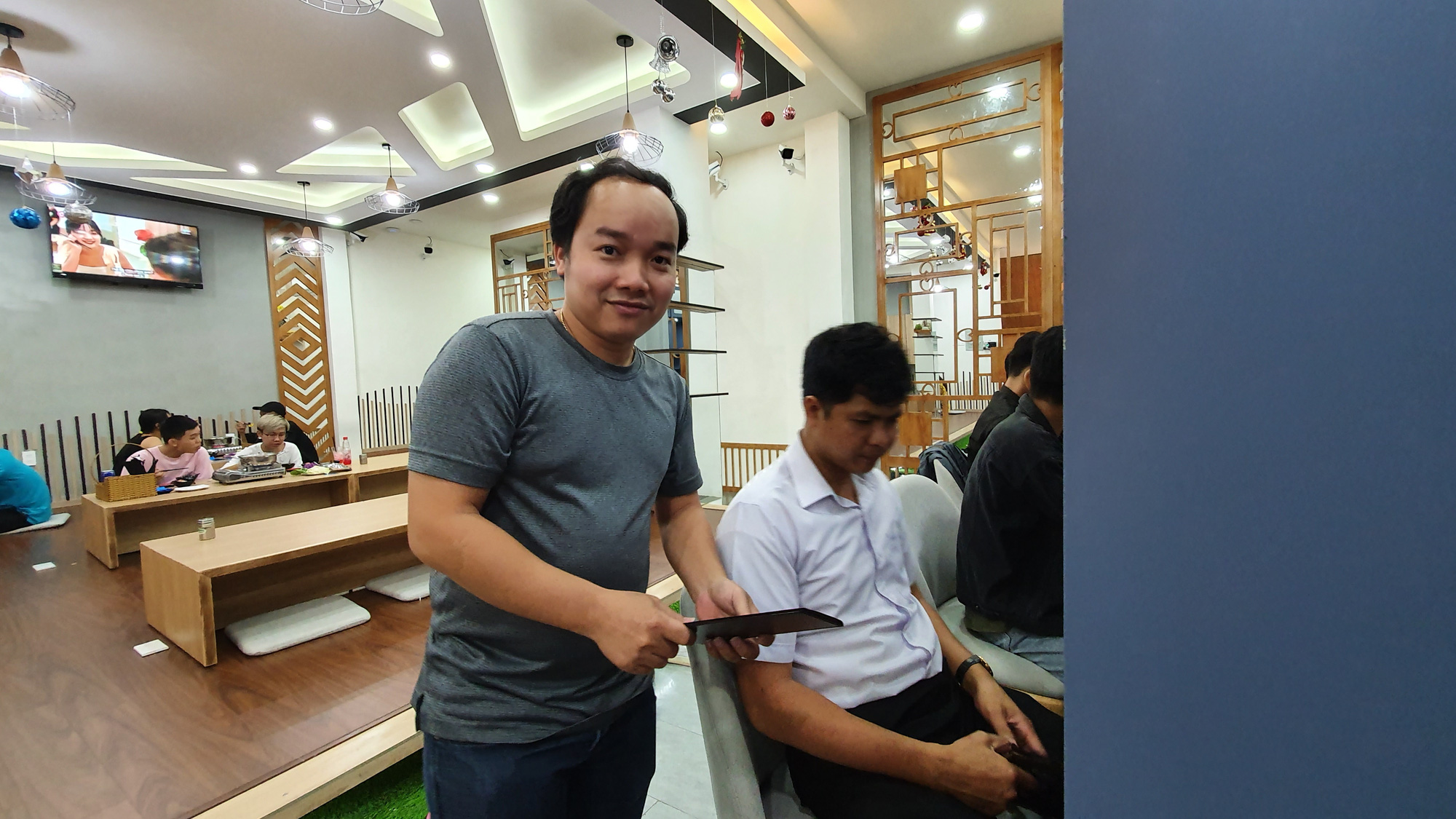 Quán lẩu giúp khách hàng thoát ế tại TP HCM với giá chỉ hơn 100.000 đồng - Ảnh 13. Quán lẩu giúp khách hàng thoát ế tại TP HCM với giá chỉ hơn 100.000 đồng - Ảnh 13.