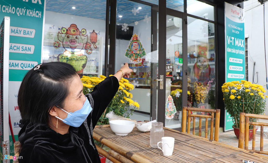 Hàng quán ở Đà Nẵng vắng khách giữa nỗi lo virus corona lây lan - Ảnh 4. Hàng quán ở Đà Nẵng vắng khách giữa nỗi lo virus corona lây lan - Ảnh 4.