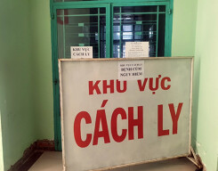 Cách li lễ tân tiếp xúc cha con bệnh nhân người Trung Quốc nhiễm virus corona
