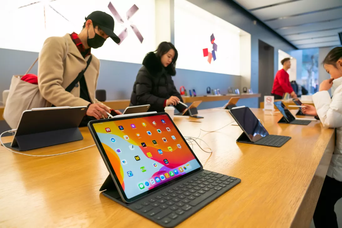 Google và Apple tạm đóng văng phòng, cửa hàng do virus corona - Ảnh 2.